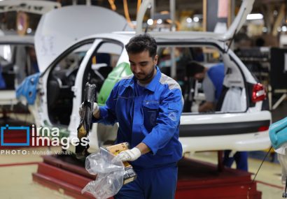 بانک مرکزی تنها ارزیابی تغییر قیمت نهاده های تولید خودرو را بررسی کرده است