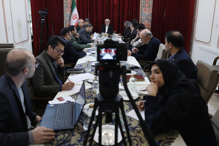 عارف: فراموشی و بی‌توجهی به ریشه حوادث، فاصله ناآرامی‌ها را کوتاه‌تر می‌کند